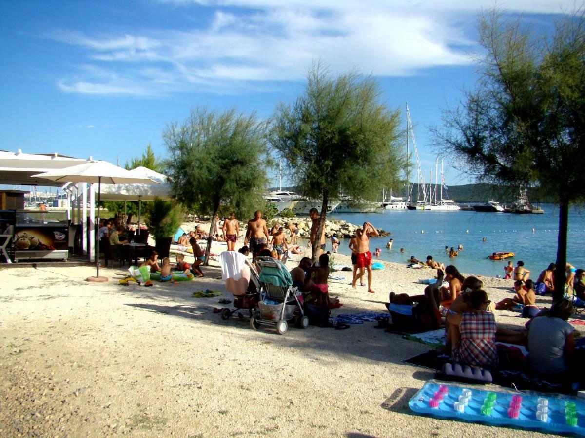 Kike Apartment Kaštela Kültér fotó
